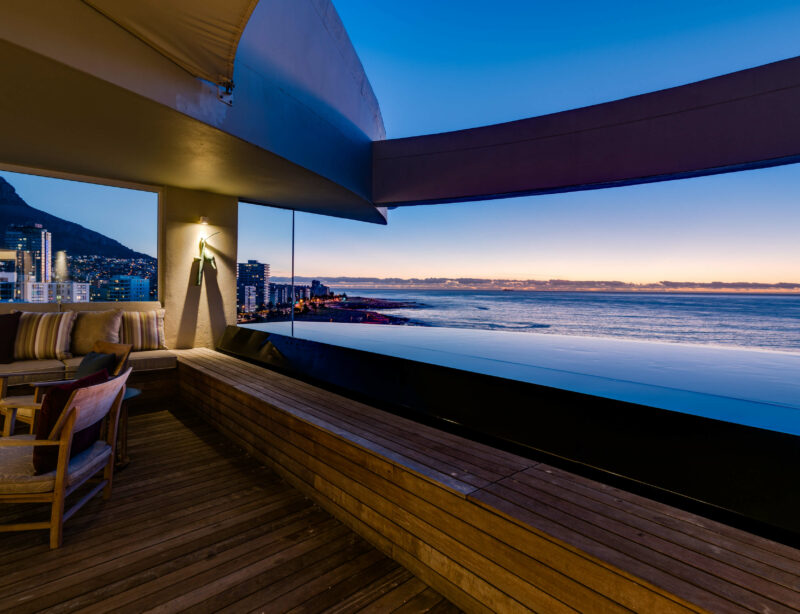 La Rive Penthouse
